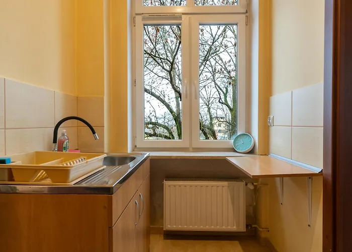 Urban Harmony By Bookinghost *